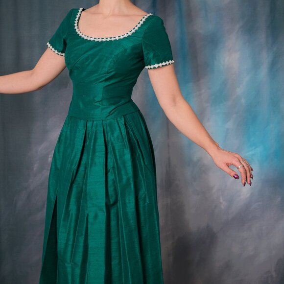 Vintage Emerald Green Raw Silk 2PC Skirt and top - Picture 3 of 10